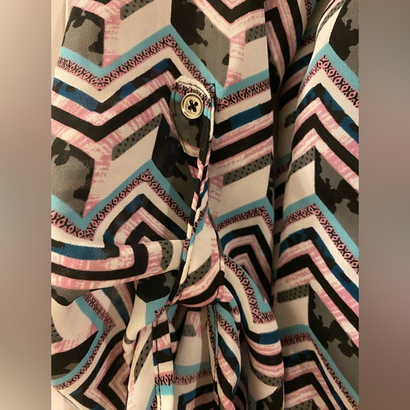 Candies flowy blouse - Picture 3 of 11